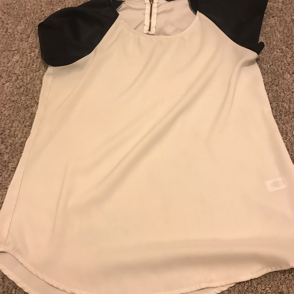 Express black and white blouse
